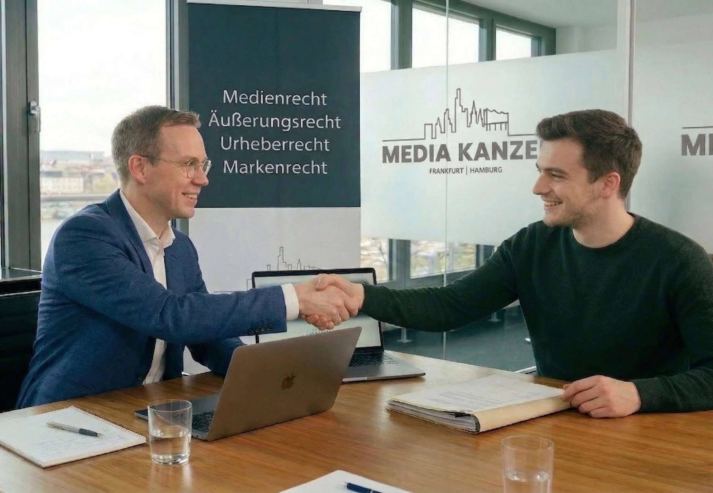Erfolgreiche Beauftragung, Handschlag